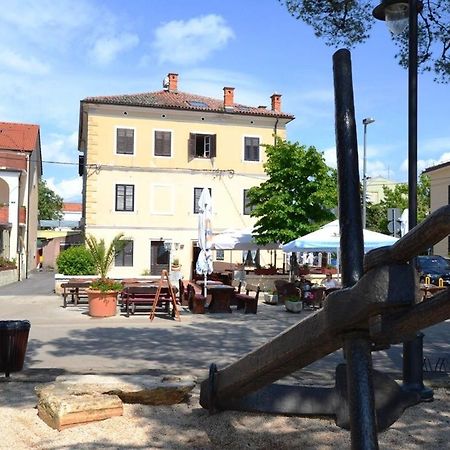 Apartments Radomir Fažana Zewnętrze zdjęcie